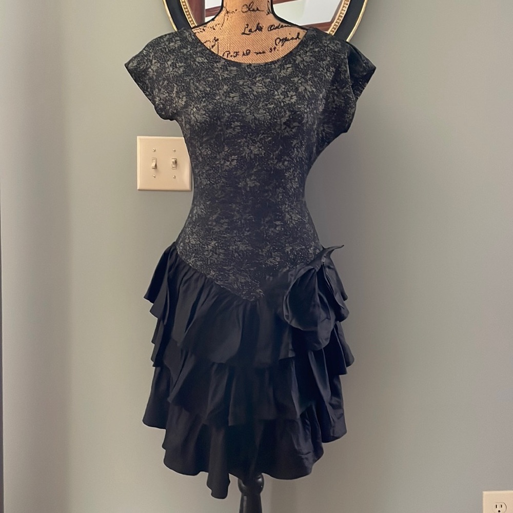 Steppin’ Out 1980s tiered dress. Size medium.